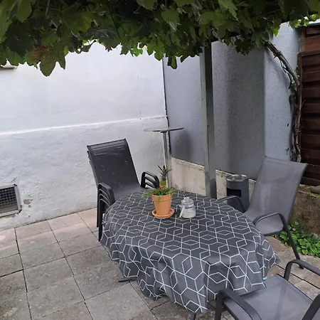 Ferien-, Monteurwohnung, Gesamte -wildeckerstuben Apartmán